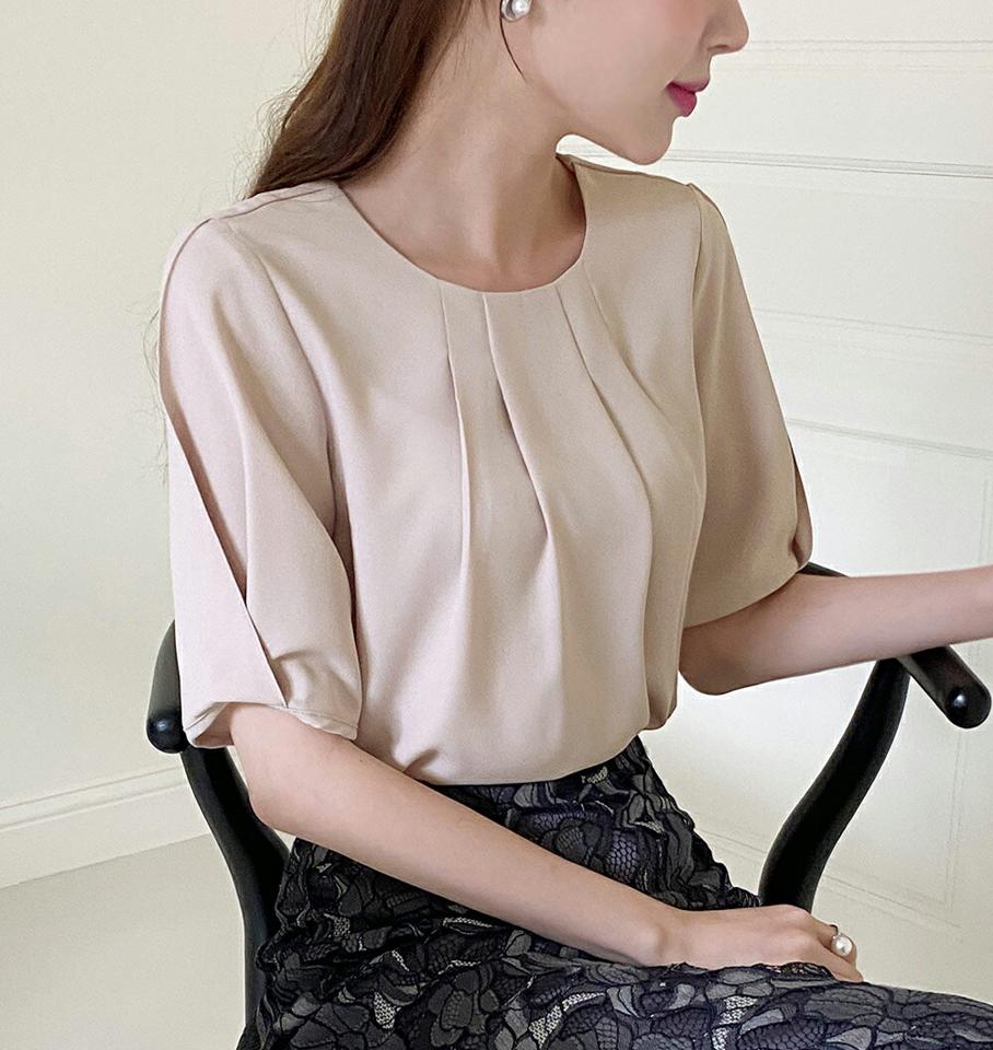 タックパフスリーブブラウス・全5色・72300 レディース 【bl】ブラウス トップス 半袖 単色 無地 シンプル ベーシック パステル タック パフスリーブ パフ袖 オフィスカジュアル 春 夏 フェミニン くすみ 紫 韓国ファッション ハイホリHIHOLLI