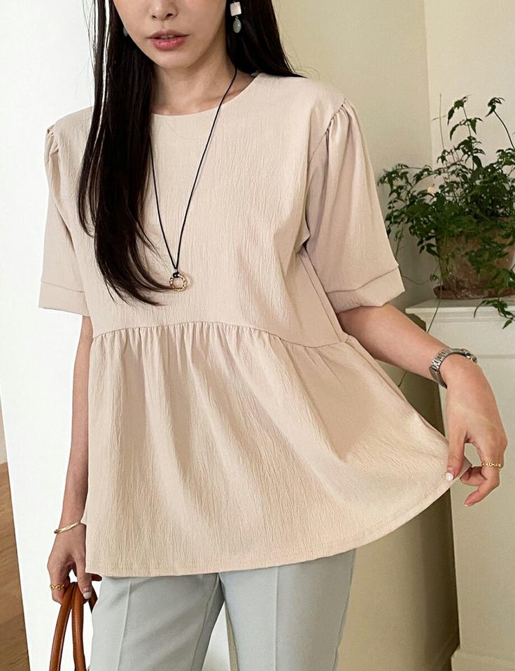 ペプラムブラウス・全4色・t72302 レディース 【bl】ブラウス トップス 半袖 単色 無地 シンプル ベーシック お腹カバー 体型カバー ゆったり 楽ちん ぺプラム 春 夏 フェミニン カジュアル 白 ホワイト パフ 韓国ファッション ハイホリHIHOLLI