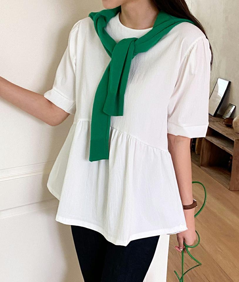 ペプラムブラウス・全4色・t72302 レディース 【bl】ブラウス トップス 半袖 単色 無地 シンプル ベーシック お腹カバー 体型カバー ゆったり 楽ちん ぺプラム 春 夏 フェミニン カジュアル 白 ホワイト パフ 韓国ファッション ハイホリHIHOLLI