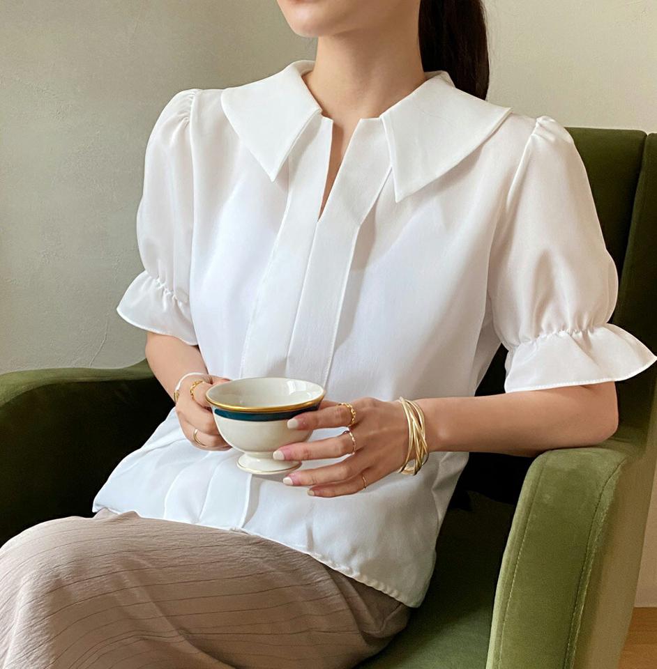 パフスリーブカラーブラウス・全3色・t72303 レディース 【bl】ブラウス トップス 半袖 単色 無地 シンプル 襟 スリット パフスリーブ パフ袖 オフィスカジュアル 春 夏 フェミニン 大人 白 ホワイト 韓国ファッション ハイホリHIHOLLI