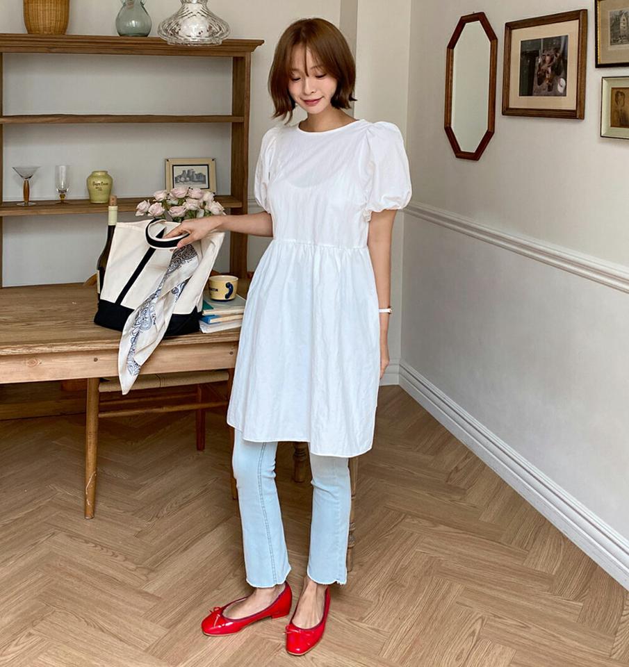 バックスリットクロスリボンワンピース・全4色・t01257 レディース 【ops】ワンピース ミニワンピース ショート丈 半袖 ハーフスリーブ パフスリーブ 二の腕カバー 単色 無地 シンプル フレア ラウンドネック パステル 水色 夏 韓国ファッション