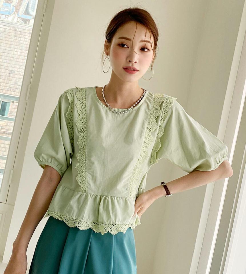 レースペプラムパフブラウス・全2色・b72586 レディース 【bl】ブラウス トップス 半袖 レース 模様 異素材 二の腕カバー パフ袖 パフスリーブ パステル 春 夏 フェミニン 上品 きれいめ 黄緑 ミント かわいい 韓国ファッション ハイホリHIHOLLI