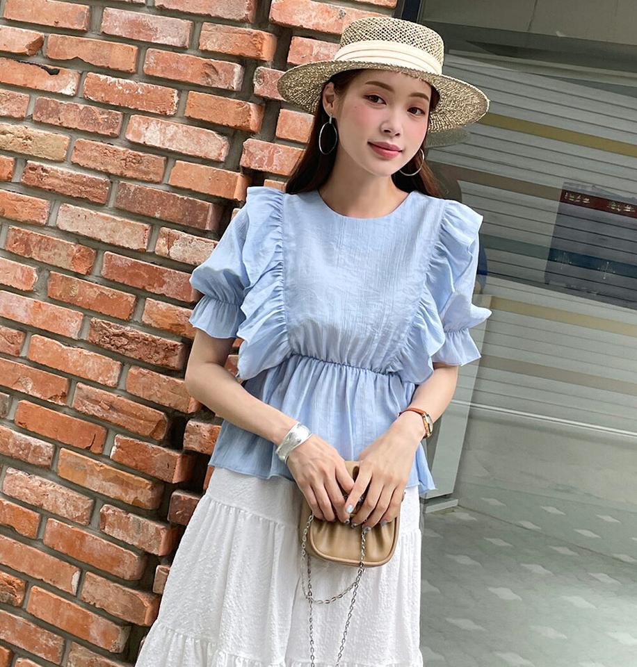 フリルペプラムブラウス・全3色・t72575 レディース 【bl】ブラウス 半袖 単色 無地 シンプル フリル ペプラム 二の腕カバー お腹カバー 体型カバー パフスリーブ パフ袖 春 夏 リンクル ギャザー 水色 韓国ファッション ハイホリHIHOLLI