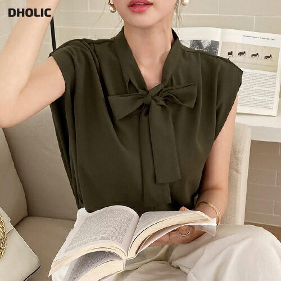 【10%OFF】ネックリボンフレアブラウス・全3色・t67934 レディース 【bl】トップス ブラウス フレア りぼん 襟コン ボウタイ フレンチスリーブ ショートスリーブ 二の腕カバー フェミニン オフィスカジュアル 大人 単色 無地 Vネック 夏 韓国ファッション セール SALE