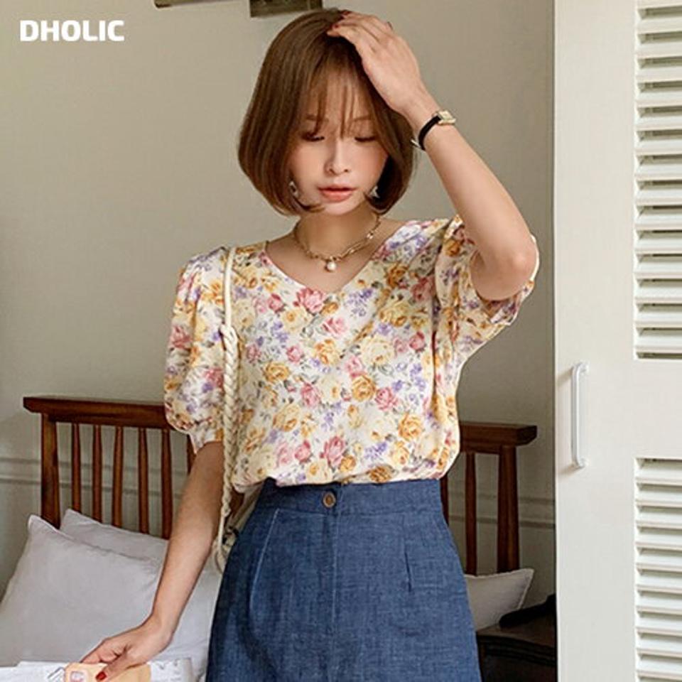 バックリボンローズブラウス・全2色・b66886 レディース 【bl】トップス ブラウス 半袖 ハーフスリーブ パフスリーブ 花柄 ローズ ばら バックりぼん かわいい 可愛い レトロ モダン フェミニン かわいい 可愛い 夏 韓国ファッション