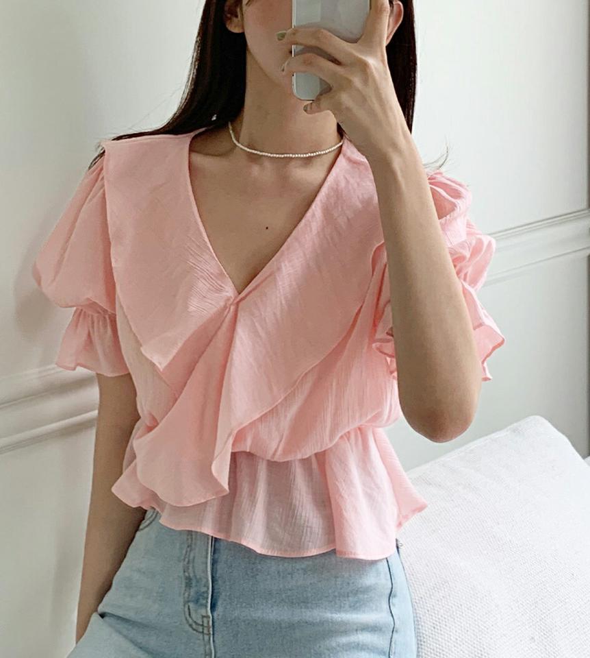 リンクルフリルペプラムブラウス・全3色・t66881 レディース 【bl】トップス ブラウス 半袖 ハーフスリーブ フリル ペプラム お腹カバー リンクル フェミニン Vネック 大人 かわいい クロップド丈 ウエストゴム 単色 夏 韓国ファッション