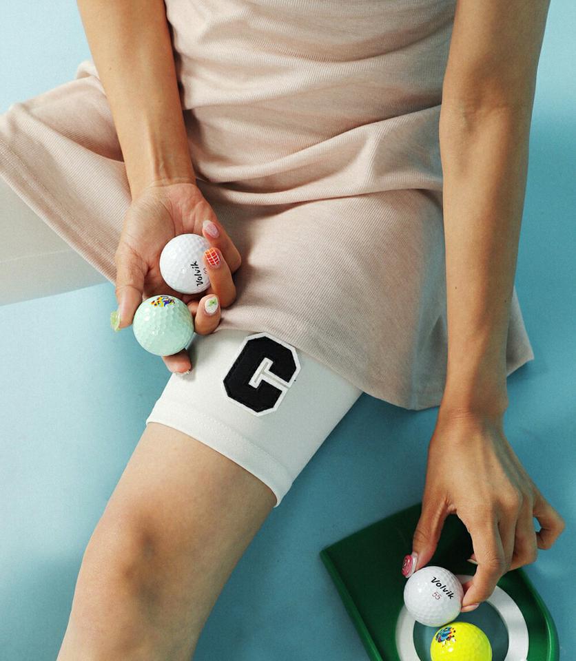 Cパッチショートレギンス・全2色・t02730 レディース 【pt】ボトムス レギンス パンツ ズボン ハーフレギンス ショート丈 ショートパンツ ロゴ シンプル イニシャル カジュアル ウエストゴム 春 夏 秋 韓国ファッション GOLFWEAR ゴルフウェア