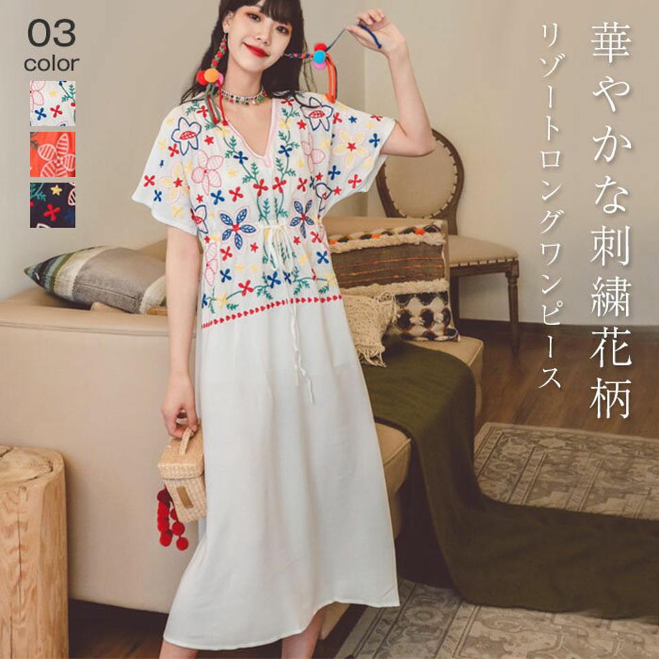 ワンピース レディース ドレス ビーチワンピース 花柄 スリット マキシ丈ワンピース リゾート 夏 リゾート リラックス 海ビーチ 旅行 海 遊び 結婚式 披露宴 お呼ばれ 刺繍 大きいサイズ レトロ 半袖 着痩せ フレアワンピース 二次会