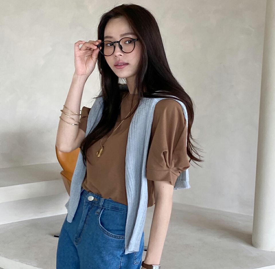 タックパフスリーブTシャツ・全6色・b72332 レディース 【tops】トップス 半袖 Tシャツ 単色 無地 シンプル ベーシック タック パフスリーブ パフ袖 ロング丈 二の腕カバー 春 夏 フェミニン 深緑 韓国ファッション ハイホリHIHOLLI