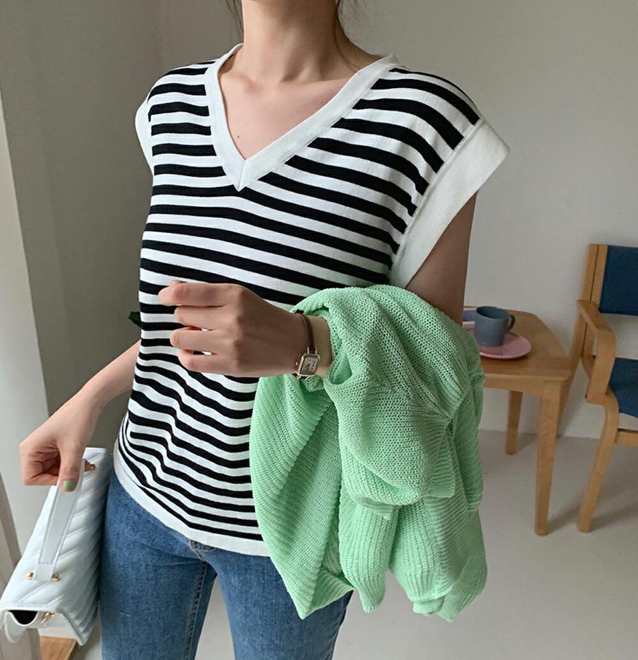 2TYPEサイドギャザーニット・全3色・b01297 レディース 【tops】トップス ニット スリーブレス ノースリーブ ギャザー ドロップショルダー バンドスリーブ 単色 無地 シンプル ベーシック ラフ ボーダー柄 二の腕カバー 夏 サマーニット 韓国ファッション