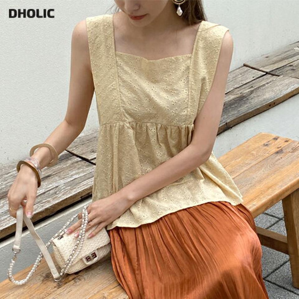 スクエアネックレースノースリーブ・全3色・b72623 レディース 【tops】トップス ノースリーブ スリーブレス 単色 柄 模様 アイレットレース パステル スクエアネック 鎖骨 デコルテ フレア お腹カバー 春 夏 黄色 韓国ファッション ハイホリHIHOLLI