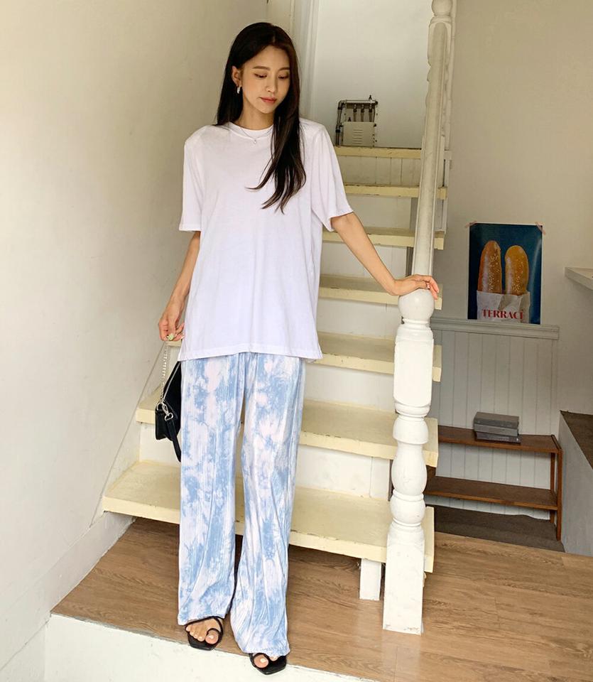 肩パッドバックスリットTシャツ・全3色・b00908 レディース 【tops】トップス Tシャツ 半袖 ハーフスリーブ バックスリット バックシャン 単色 無地 シンプル カジュアル ラフ 無地T 白T ラウンドネック 夏 韓国ファッション