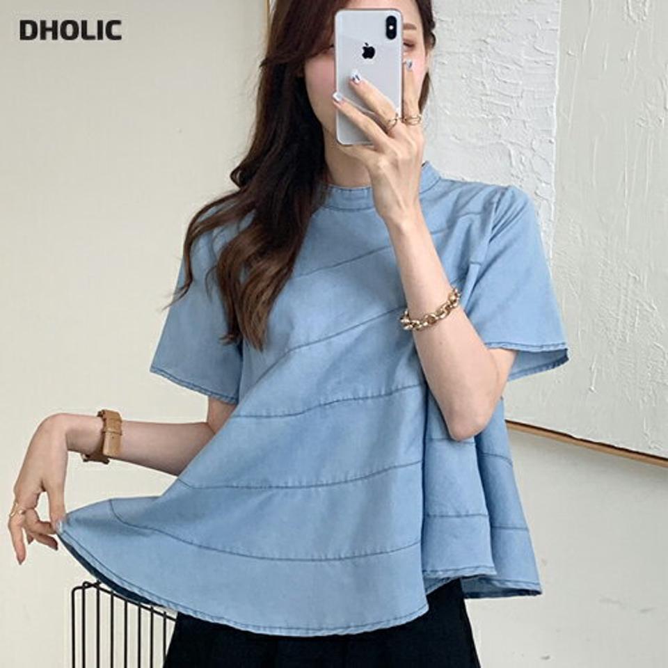 ステッチフレアデニムブラウス・全2色・b00823 レディース 【bl】ブラウス トップス 半袖 柄 模様 デニム フレア ステッチ お腹カバー ハーフネック 綿 コットン 春 夏 カジュアル フェミニン 青 ブルー 韓国ファッション ハイホリHIHOLLI