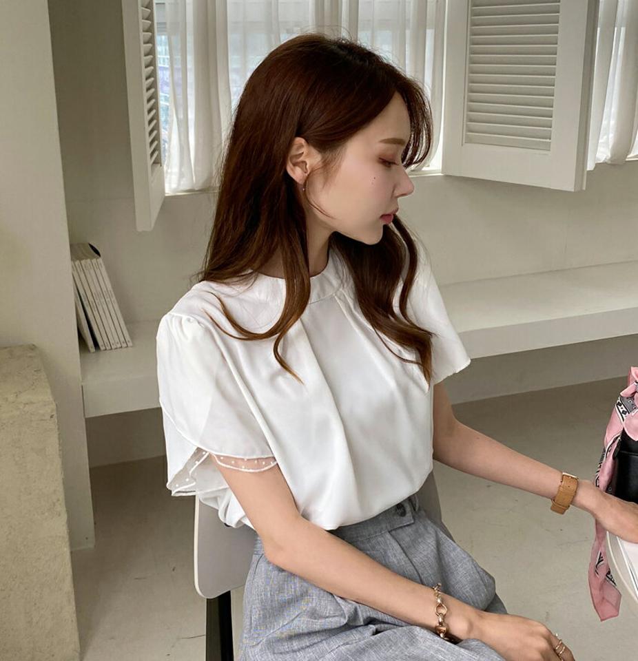 ドットレーススリーブブラウス・全3色・b00822 レディース 【bl】ブラウス トップス 半袖 パステル 異素材 ドット レース ラブリー ハーフネック タック オフィスカジュアル 春 夏 フェミニン 水色 上品 韓国ファッション ハイホリHIHOLLI