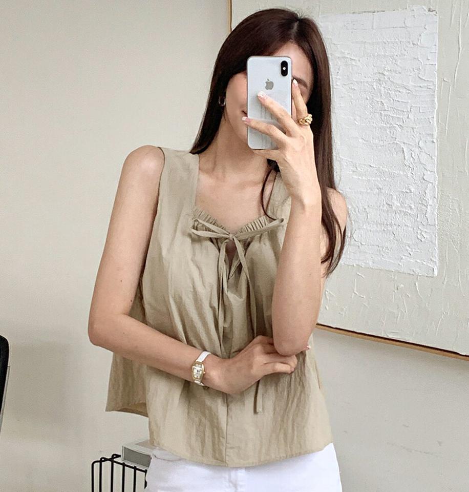 リボンノースリーブ・全4色・t00816 レディース 【tops】トップス ノースリーブ スリーブレス 単色 無地 シンプル リボン スクエアネック 鎖骨 デコルテ お腹カバー クロップド丈 春 夏 フェミニン ベージュ 韓国ファッション ハイホリHIHOLLI