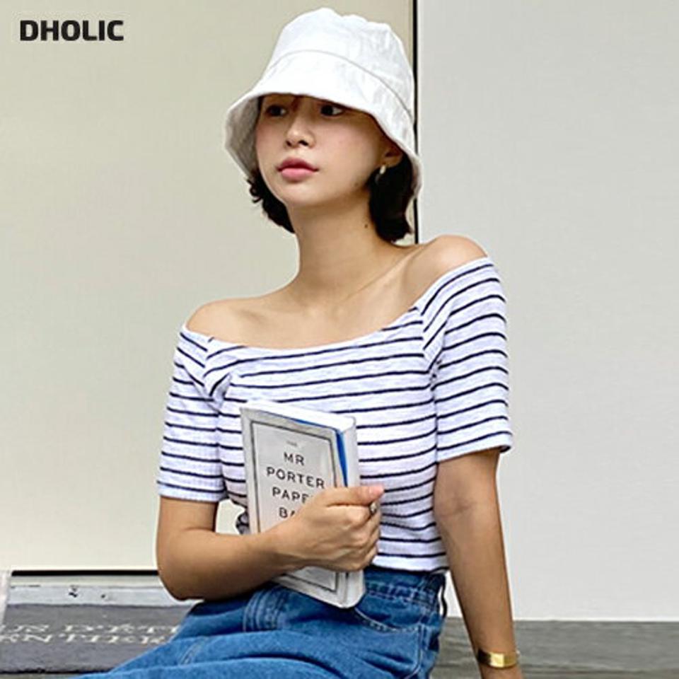 【10%OFF】2TYPEリブボーダーTシャツ・全6色・t68002 レディース 【tops】トップス Tシャツ 半袖 ボーダー柄 リブ オフショルダー Uネック デコルテ 鎖骨 肩出し カジュアル クロップド丈 ラグランスリーブ 夏 韓国ファッション セール SALE