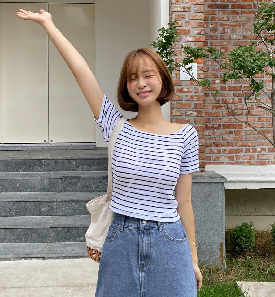 【10%OFF】2TYPEリブボーダーTシャツ・全6色・t68002 レディース 【tops】トップス Tシャツ 半袖 ボーダー柄 リブ オフショルダー Uネック デコルテ 鎖骨 肩出し カジュアル クロップド丈 ラグランスリーブ 夏 韓国ファッション セール SALE