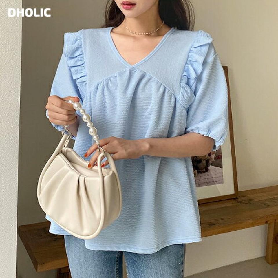 リンクルVネックフリルブラウス・全4色・t67378 レディース 【bl】トップス ブラウス 半袖 ハーフスリーブ リンク Vネック フリル ガーリー かわいい 可愛い 二の腕カバー フェミニン 切り替え パステル 水色 単色 無地 春 夏 韓国ファッション