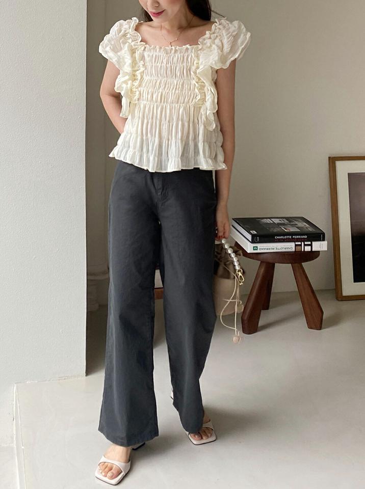 リンクルシャーリングフリルブラウス・全3色・b67397 レディース 【bl】トップス ブラウス ショートスリーブ フレンチスリーブ 二の腕カバー フリル シャーリング リンクル ガーリー お腹カバー ペプラム スクエアネック 水色 夏 韓国ファッション