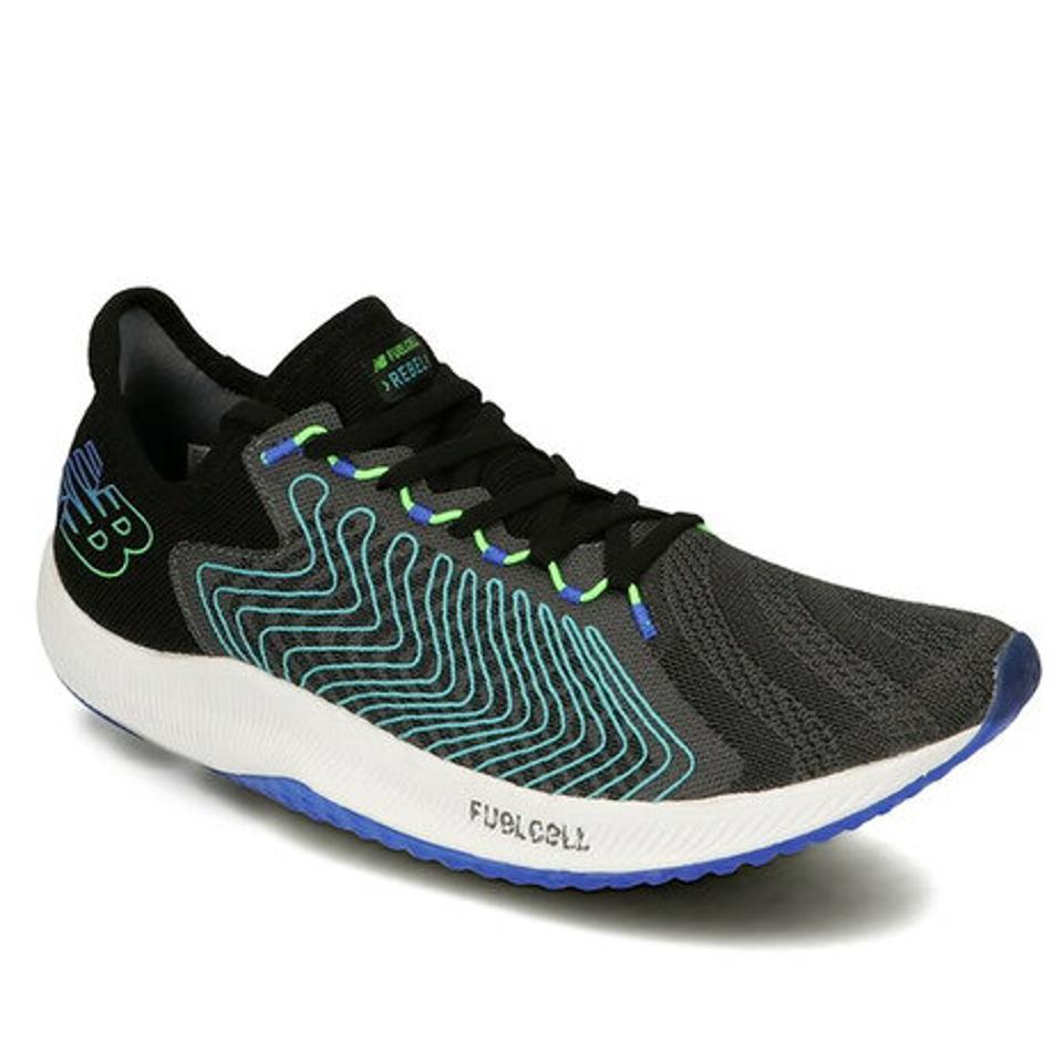 ニューバランス（new balance）（メンズ）ランニングシューズ 黒 FuelCell REBEL M MFCXBC D ジョギングシューズ マラソン メンズ スポーツ