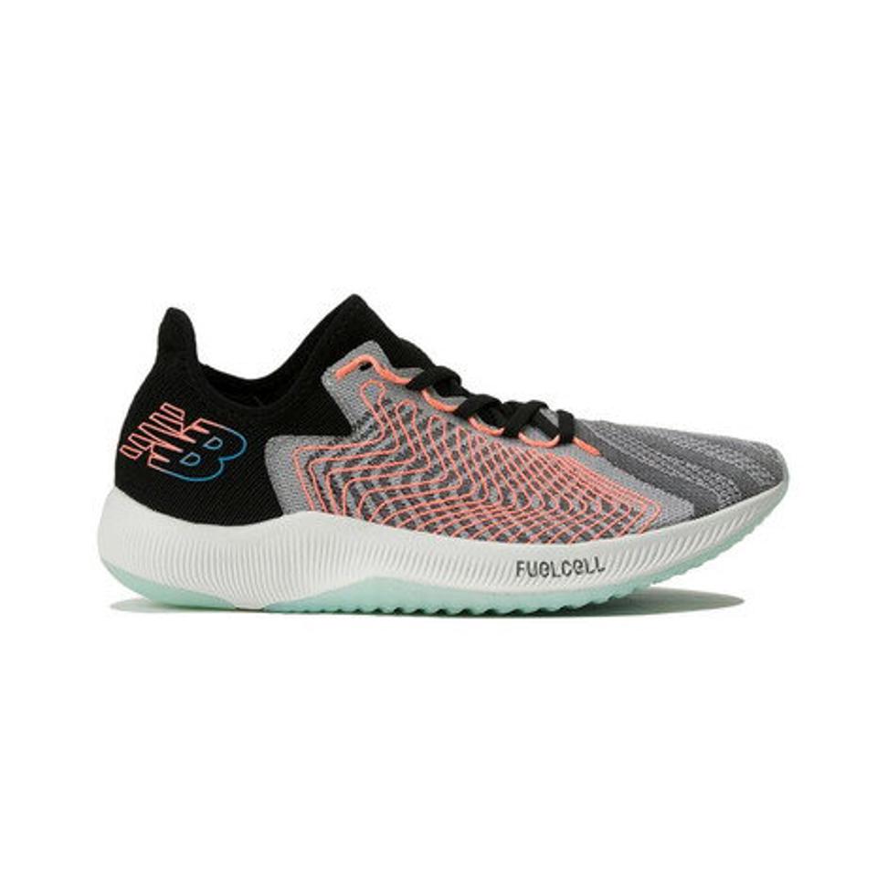 ニューバランス（new balance） ランニングシューズ 黒 FUEL CELL REBEL M MFCXWB D ジョギングシューズ トレーニング 駅伝 メンズ （メンズ）