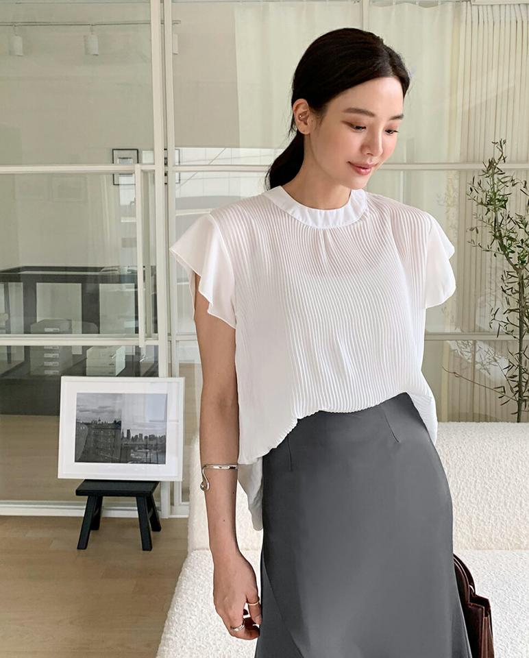 【10%OFF】プリーツフリルブラウス・全3色・b72377 レディース 【bl】ブラウス トップス 半袖 単色 プリーツ フリル お腹カバー オフィスカジュアル ハーフネック フレア 上品 春 夏 フェミニン 緑 グリーン 韓国ファッション ハイホリHIHOLLI セール SALE