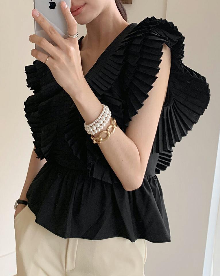 【10%OFF】Vネックプリーツブラウス・全2色・b72379 レディース 【bl】ブラウス トップス プリーツ 単色 半袖 二の腕カバー フリル お腹カバー 前後着用 Vネック 鎖骨 デコルテ レイヤード 春 夏 フェミニン 白 韓国ファッション ハイホリHIHOLLI セール SALE