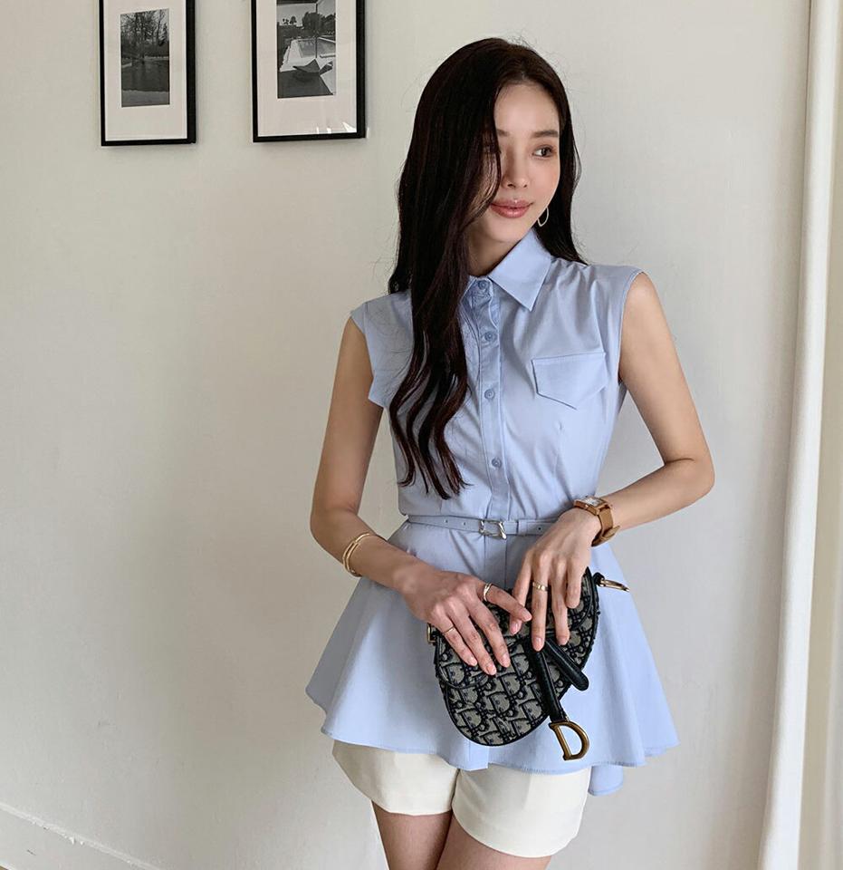 ベルト付ペプラムシャツ・全3色・t72381 レディース 【bl】トップス シャツ ノースリーブ 襟 ボタン パステル ペプラム ウエストマーク スリーブレス 春 夏 水色 フェミニン 大人 かわいい 可愛い 韓国ファッション ハイホリHIHOLLI