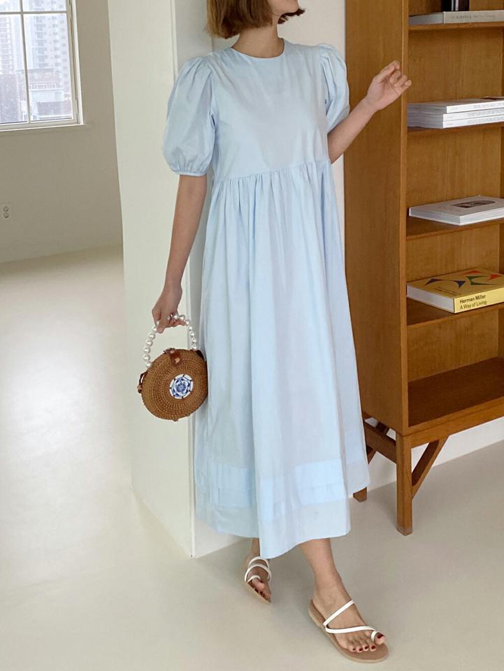 パフティアードワンピース・全2色・t01370 レディース 【ops】ワンピース ロング丈 ロングワンピース 半袖 パフスリーブ ティアード ゆったり ラウンドネック ハーフスリーブ 単色 無地 シンプル かわいい 水色 二の腕カバー 夏 韓国ファッション