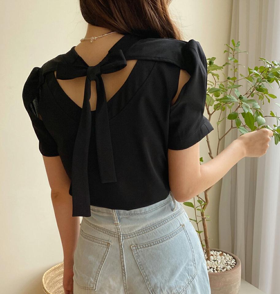 カットアウトリボンTシャツ・全3色・b01364 レディース 【tops】トップス Tシャツ バックリボン バックシャン りぼん カットアウト 背中見せ 半袖 レイヤード風 大人 パフスリーブ ラウンドネック タック かわいい 夏 韓国ファッション