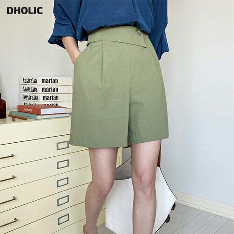 【10%OFF】ボタンポイントショートパンツ・全4色・b72685 レディース 【pt】パンツ ミニ丈 ショート丈 単色 無地 シンプル ベーシック ボタン タック ショーパン 短パン 春 夏 カジュアル ハイウエスト 春 夏 緑 韓国ファッション ハイホリHIHOLLI セール SALE