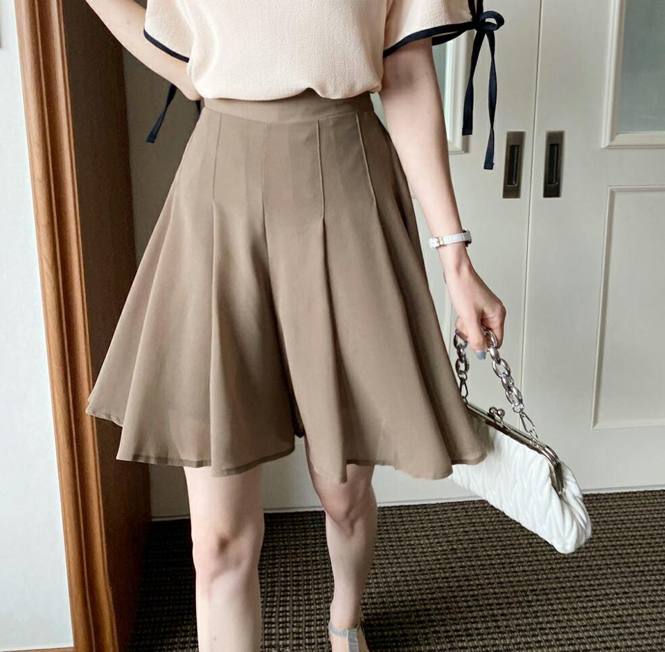 【10%OFF】シフォンフレアハーフパンツ・全3色・b72684 レディース 【pt】ミニ丈 パンツ シフォン 単色 無地 プリーツ ハーフ丈 フレア スカート風 キュロット スカート風 パステル 揺れ感 春 夏 フェミニン ピンク ガーリー 韓国ファッション ハイホリHIHOLLI セール SALE
