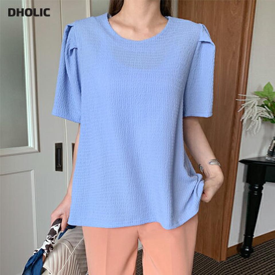 エンボスルパフスリーブブラウス・全4色・t72671 レディース 【bl】ブラウス トップス 半袖 単色 柄 模様 エンボス 二の腕カバー 体型カバー ゆったり 楽ちん オフィスカジュアル 春 夏 きれいめ フェミニン 青 韓国ファッション ハイホリHIHOLLI