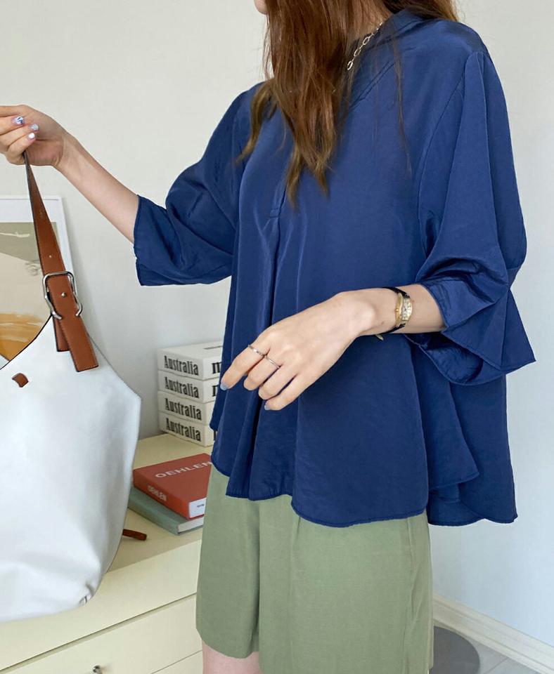 タックスリーブフレアブラウス・全3色・b72668 レディース 【bl】ブラウス トップス 七分袖 7分袖 7分丈 七分丈 単色 無地 シンプル ベーシック オフィスカジュアル タック フレア お腹カバー 春 夏 シック 紺 韓国ファッション ハイホリHIHOLLI