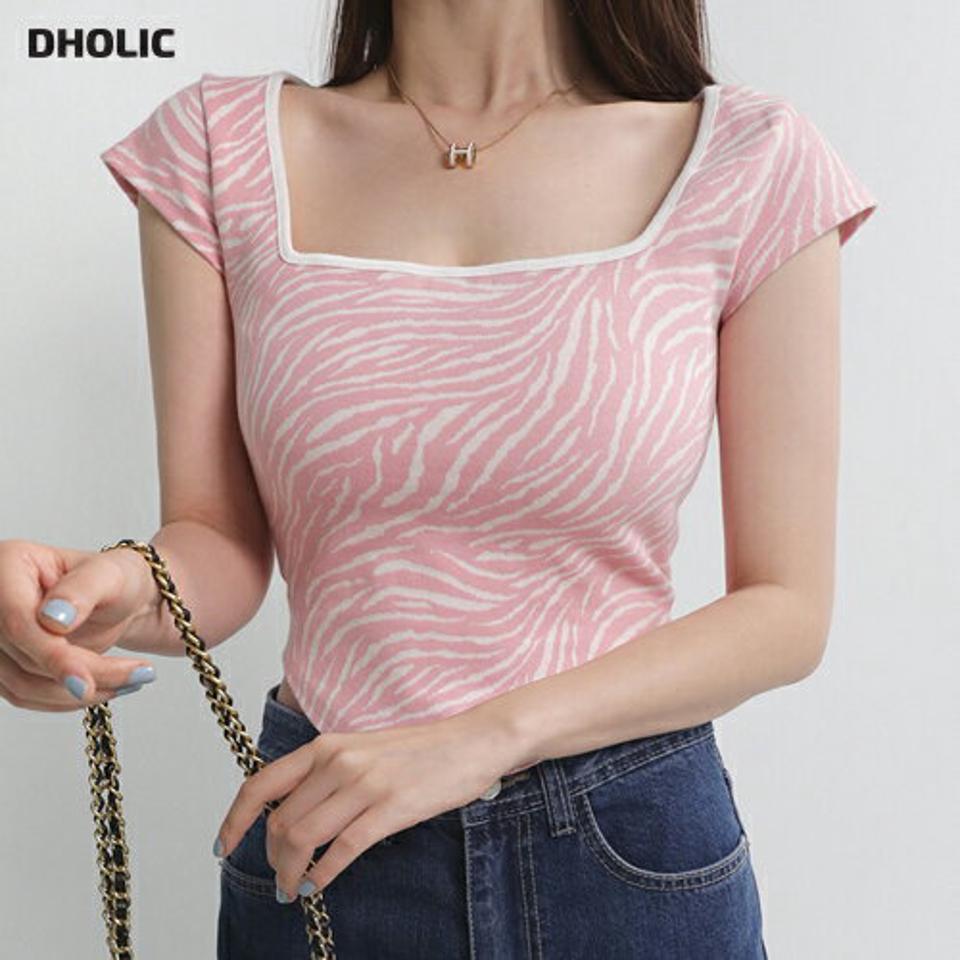【10%OFF】ゼブラパターンスクエアネックTシャツ・全2色・t67410 レディース 【tops】トップス Tシャツ 半袖 ショートスリーブ キャップスリーブ ゼブラ柄 アニマル柄 スクエアネック デコルテ 鎖骨 カジュアル ピンク 夏 韓国ファッション セール SALE