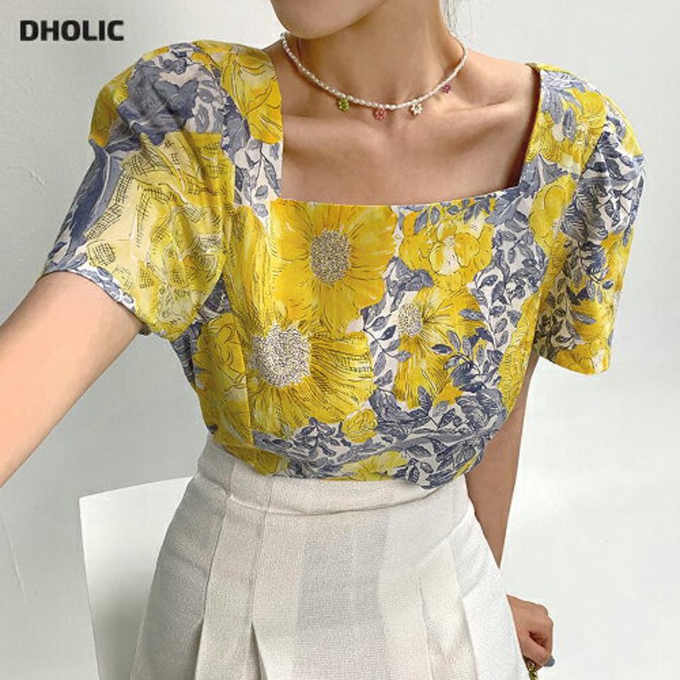 【10%OFF】花柄スクエアネックパフブラウス・全2色・b67421 レディース 【bl】トップス ブラウス 半袖 スクエアネック パフスリーブ 花柄 モダン デコルテ 大人 レトロ かわいい 二の腕カバー 黄色 夏 韓国ファッション セール SALE