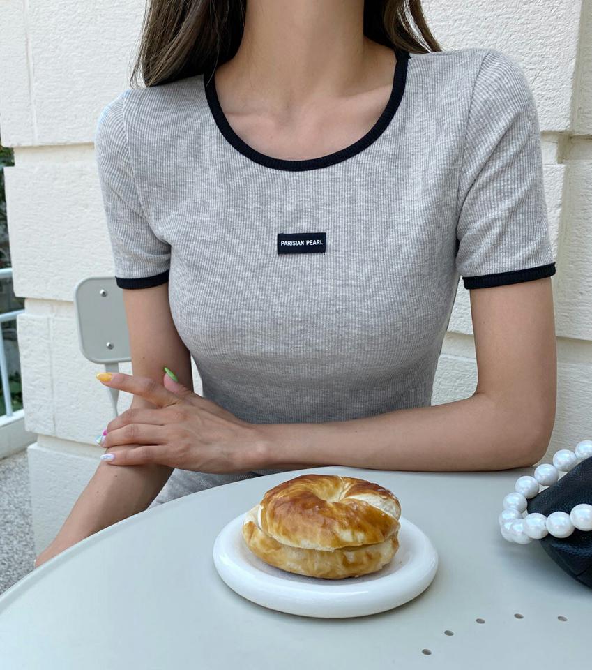 【10%OFF】レタリングパッチ配色Tシャツ・全3色・t66948 レディース 【tops】トップス Tシャツ 半袖 ラウンドネック 配色 ロゴ ワンポイント リブ カジュアル レタリング クロップド丈 ラフ 夏 韓国ファッション セール SALE