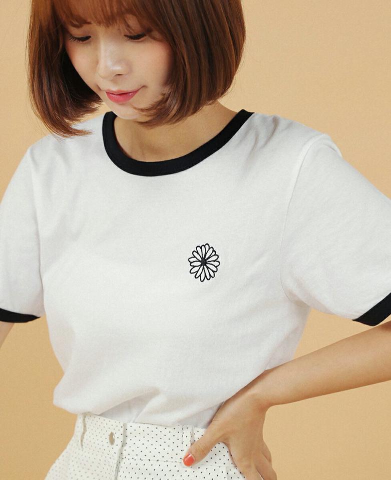 フラワー刺繍配色Tシャツ・全3色・t02868 レディース 【tops】トップス Tシャツ 半袖 配色 刺繍 ワンポイント 花柄 カジュアル ラウンドネック かわいい 春 夏 韓国ファッション GOLFWEAR ゴルフウェア
