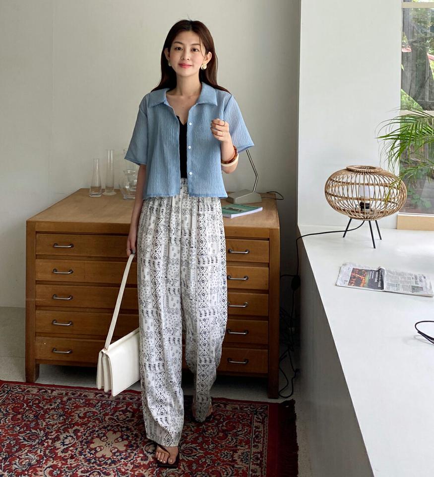 リンクルシアーシャツ・全4色・t68127 レディース 【bl】トップス シャツ 半袖 襟 リンクル シアー 単色 シンプル カジュアル 大人 くすみ 水色 夏 韓国ファッション