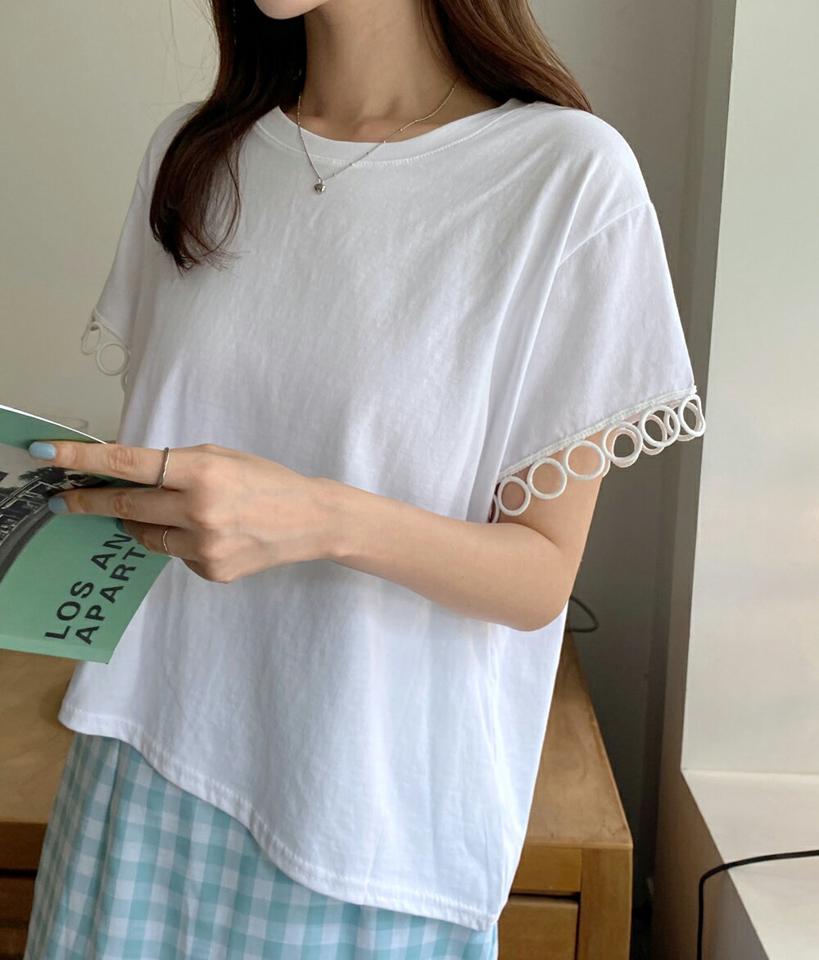 サークルレースアシメTシャツ・全2色・b68134 レディース 【tops】トップス Tシャツ 半袖 袖コン ラウンドネック レース 単色 無地 シンプル 大人 かわいい ルーズ コットン 綿 夏 韓国ファッション