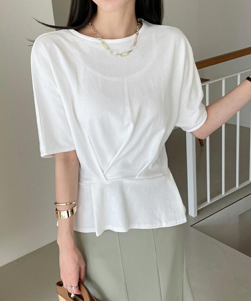 タックペプラムTシャツ・全3色・b00856 レディース 【tops】トップス Tシャツ 二の腕カバー 半袖 単色 無地 シンプル ベーシック タック ペプラム 楽ちん ゆったり ラフ 春 夏 カジュアル ペプラム 韓国ファッション 緑 ハイホリHIHOLLI