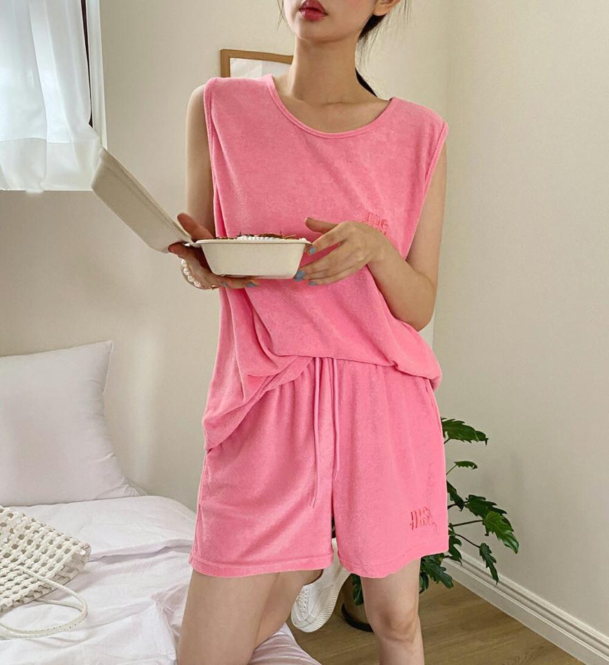 【10%OFF】刺繍タンクトップ&ストリング付ショートパンツSET・全3色・t01007 レディース 【pt】セットアップ setup トップス タンクトップ スリーブレス ノースリーブ ショートパンツ ロゴ 刺繍 タオル地 メランジ 単色 無地 ウエストゴム 夏 韓国ファッション セール SALE