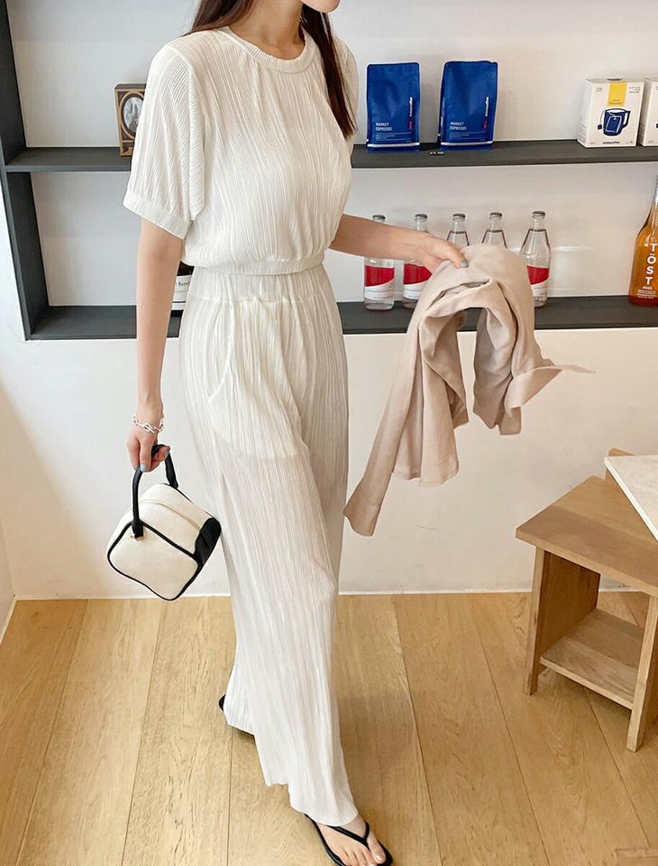 【10%OFF】プリーツクロップドTシャツ&ワイドパンツSET・全4色・t01047 レディース 【pt】セットアップ setup トップス Tシャツ 半袖 パンツ ズボン ウエストゴム ワイド プリーツ クロップド丈 フェミニン 大人 上品 水色 春 夏 韓国ファッション セール SALE