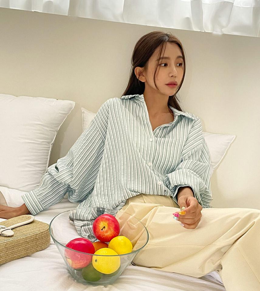 リンクルマルチストライプシャツ・全3色・t00999 レディース 【bl】トップス シャツ 長袖 ストライプ柄 マルチストライプ リンクル 大人 襟 爽やか カジュアル ドロップショルダー 黄緑 春 夏 韓国ファッション