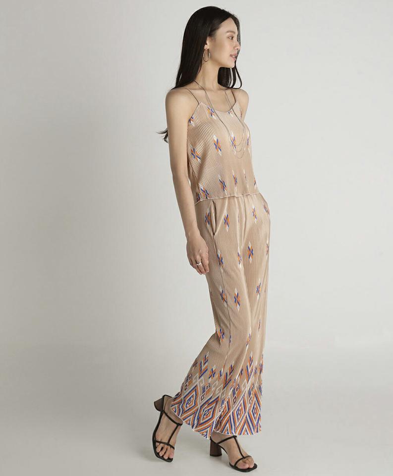 プリーツキャミ&パンツSET・全3色・t72718 レディース 【pt】セットアップ セット setup 柄 模様 プリーツ パンツ ロング丈 楽ちん トップス キャミソール ノースリーブ クロップド丈 春 夏 ベージュ 韓国ファッション ハイホリHIHOLLI