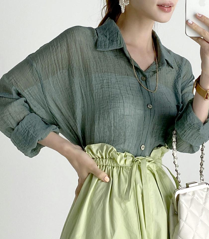 クロップドシースルーシャツ・全3色・b72703 レディース 【tops】トップス 長袖 シャツ 襟 ボタン ぼたん 透け感 シアー シースルー クロップド丈 ドロップショルダー 春 夏 カジュアル 大人 緑 グリーン 韓国ファッション ハイホリHIHOLLI