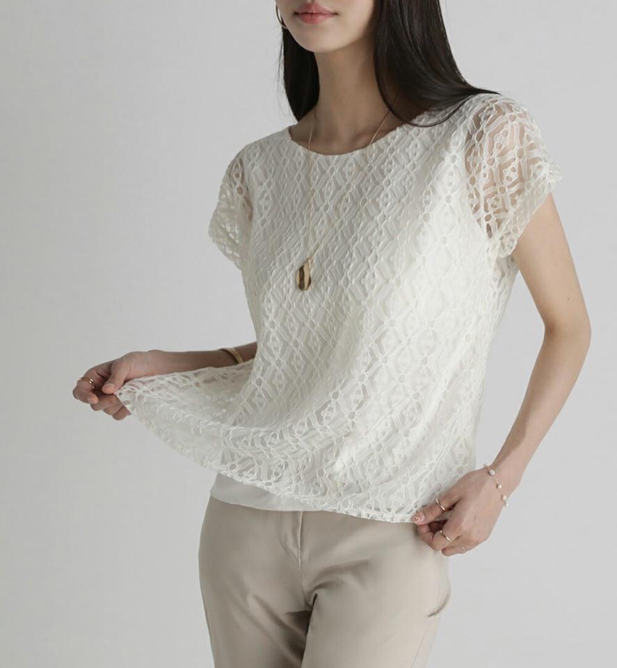 【10%OFF】レースブラウス・全2色・t72700 レディース 【bl】ブラウス トップス 半袖 柄 模様 レース 総柄 総レース フレンチスリーブ きれいめ オフィスカジュアル 上品 かわいい 可愛い フェミニン 春 夏 白 ホワイト 韓国ファッション ハイホリHIHOLLI セール SALE
