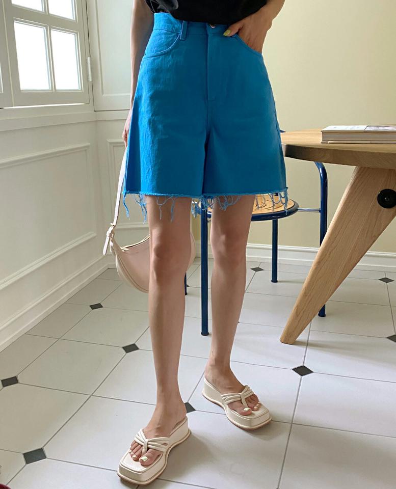 カットオフコットンハーフパンツ・全3色・t01416 レディース 【pt】ショートパンツ 短パン ハーフパンツ 半ズボン コットン 綿 カットオフ 切りっぱなし シンプル 単色 無地 カジュアル ベルトループ ワイド ハイウエスト 夏 韓国ファッション