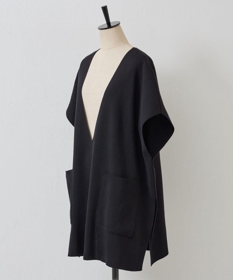 Vネックニットベスト