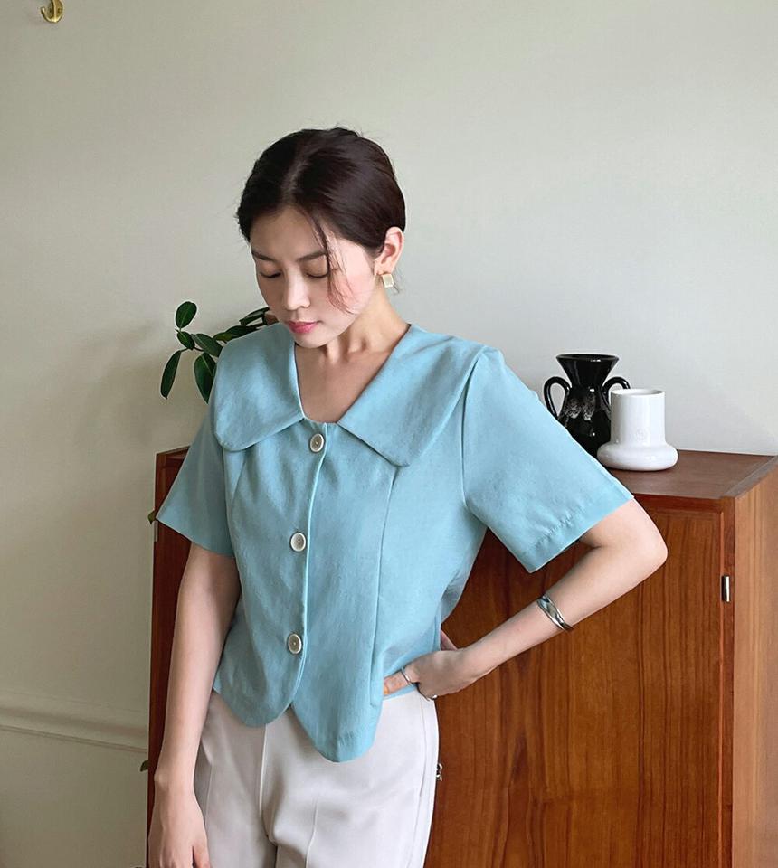 ラウンドビッグカラーブラウス・t68200 レディース 【bl】トップス ブラウス 半袖 ハーフスリーブ 大きい襟 かわいい 可愛い ガーリー 単色 無地 シンプル 襟コン 白 ホワイト 丸襟 夏 韓国ファッション